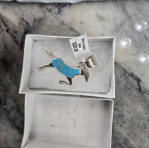 Jumping horse real turquoise - Picture 3 of 3